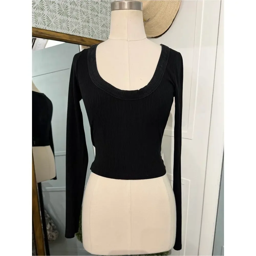 Reformation Paige Knit Top in Black Small